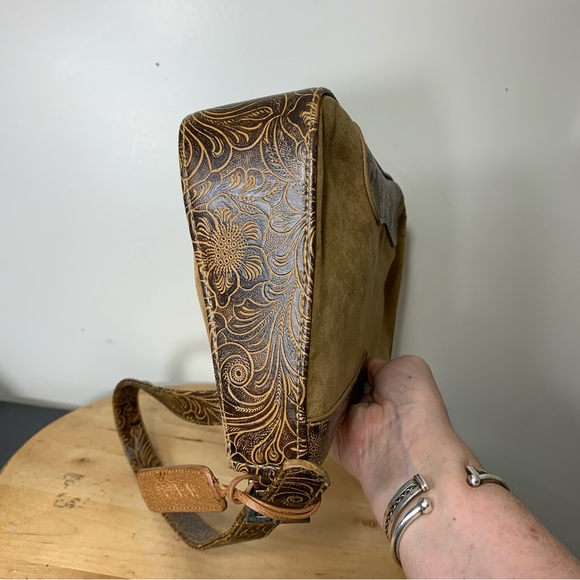 Vintage Bagatique Brown Western Shoulder Bag Faux Suede Leather Carved Hand Bag - Picture 6 of 16